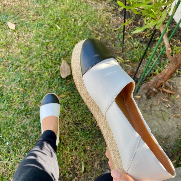 Black and White Platform Espadrille Flat - Picture 6 of 6